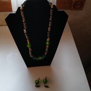 Vintage beaded necklace and earrings.
